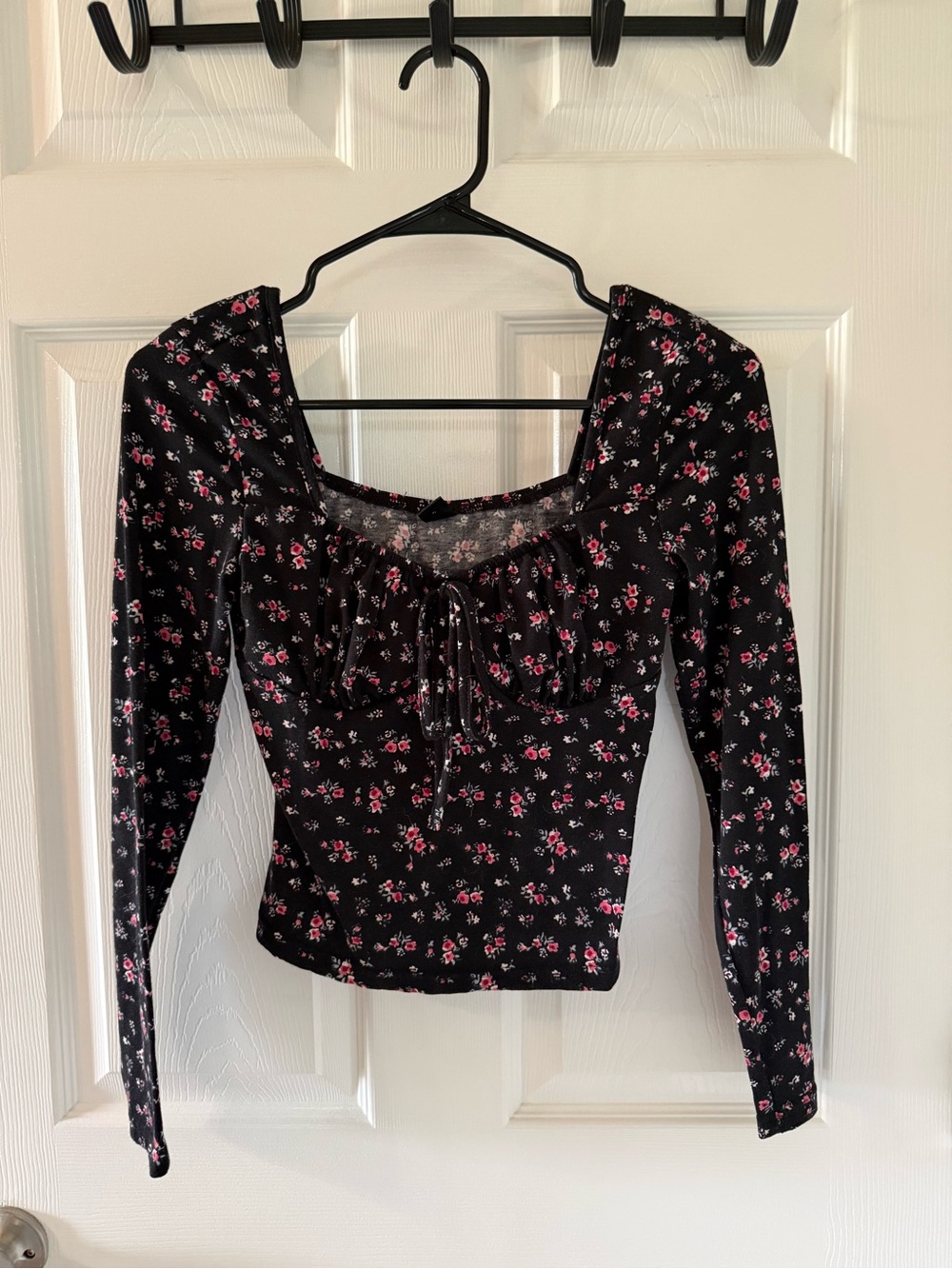 SHEIN Black Long Sleeve Square-Neck Top with Pink Floral
